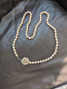 Italian style Cream Faceted Bead Necklace with Floral Rhinestone Cluster Clasp